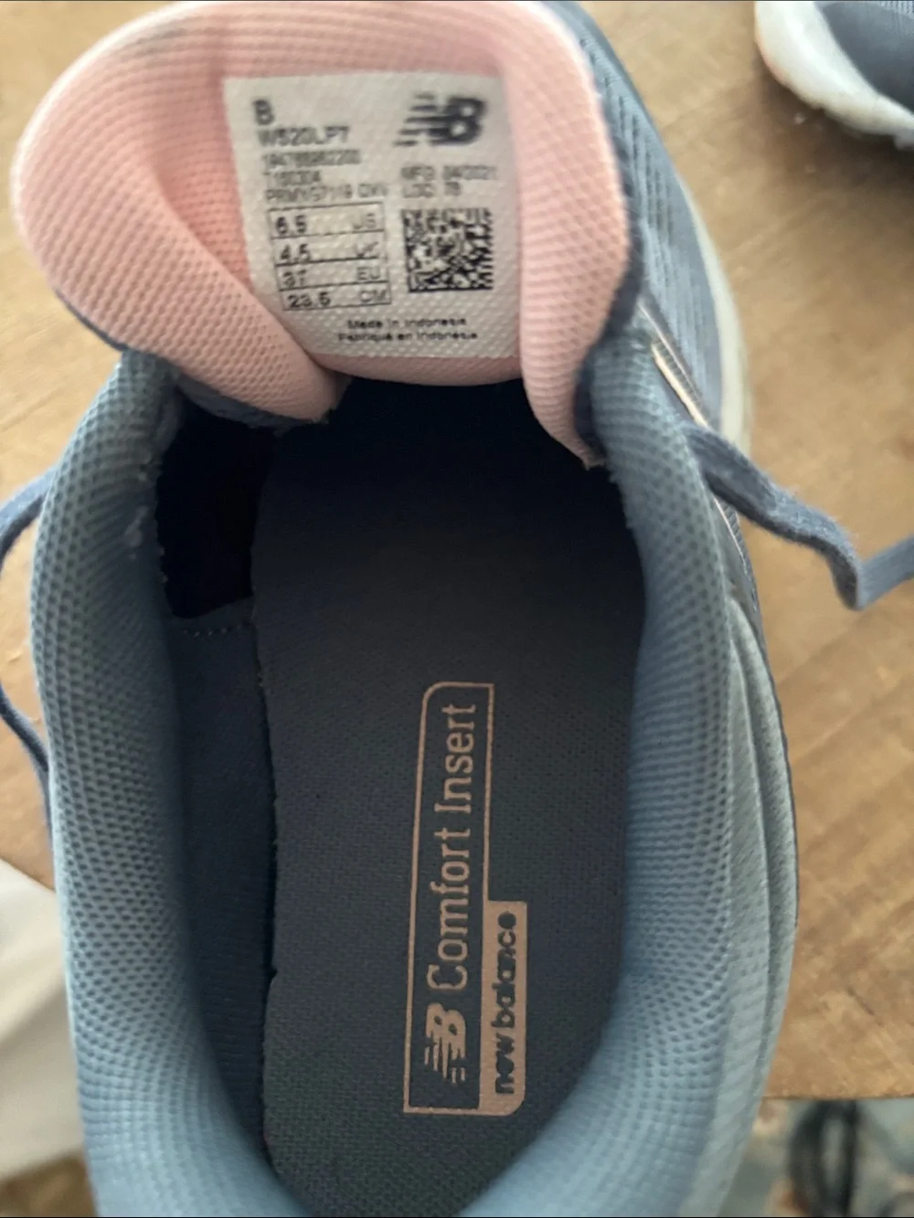 New Balance Charcoal Gray and Light Pink Women's Runners - Picture 6 of 7